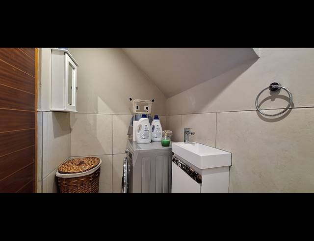 2 BEDROOM APARTMENT FOR SALE IN MUSGRAVE